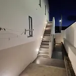 Cais House