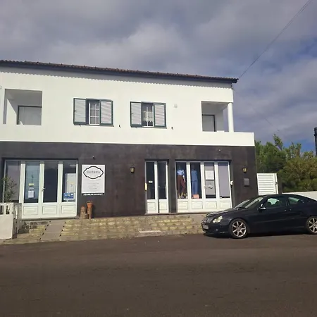 Cais House *